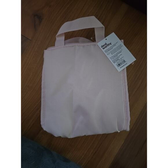 Deal Worthy Insulated Pink. Lunch Bag 8 1/4" x H 8"W X 4 "D b3 - Picture 5 of 5